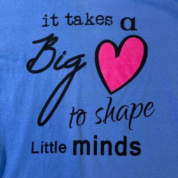 LITTLE Minds tee - Picture 2 of 4
